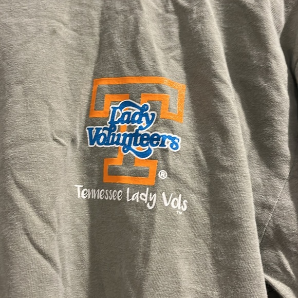 Tennessee Lady Vols long sleeve - Picture 2 of 3